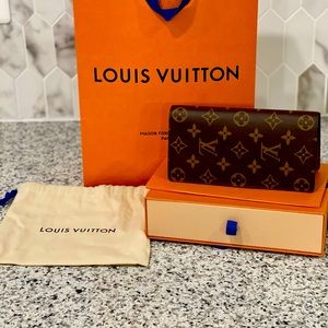 Louis Vuitton M66540

BRAZZA WALLET